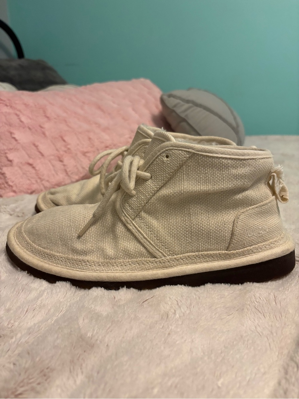 UGG Cream Neumel Natural Chukka Ankle Boots